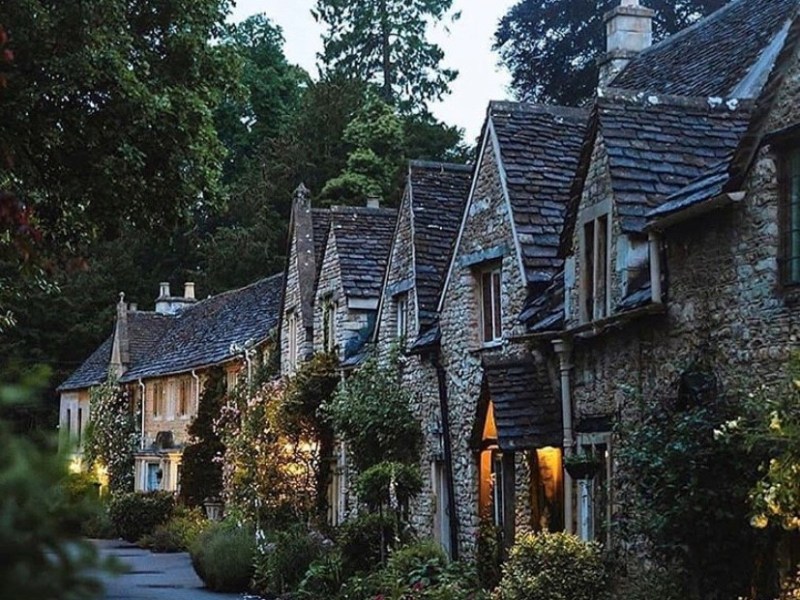 The Prettiest Hotels in The Cotswolds,&nbsp;England.